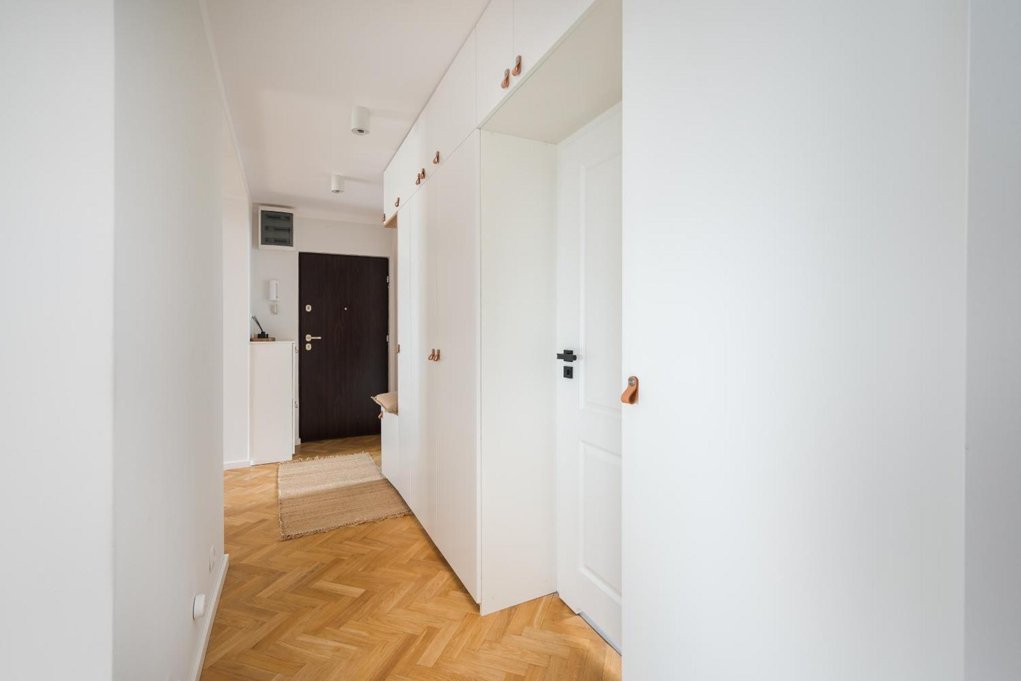 Metro Kabaty Deluxe Apartament